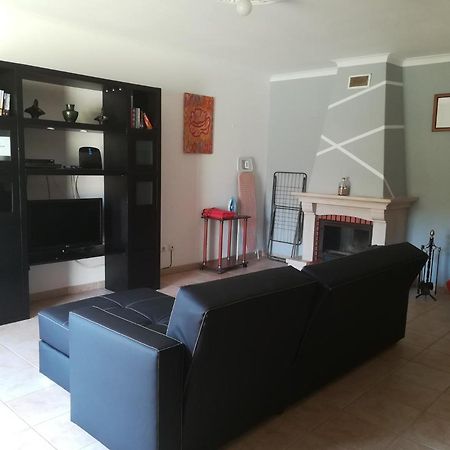 אלבופיירה Holiday House מראה חיצוני תמונה